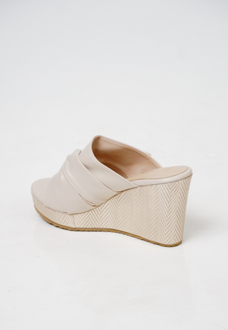 Tatiana Wedges | Beige
