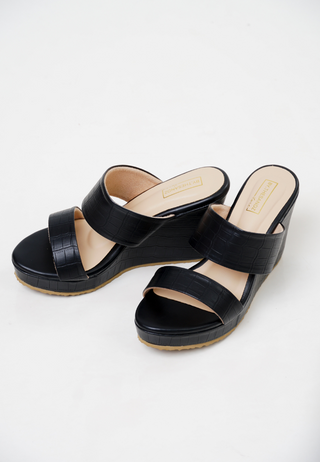 Rania Wedges | Black