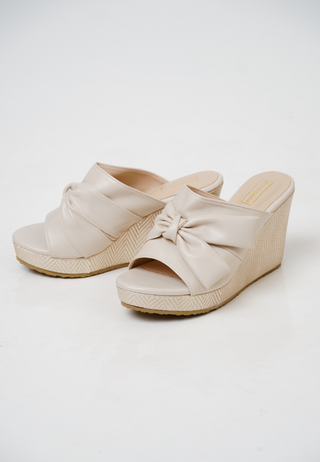 Tatiana Wedges | Beige