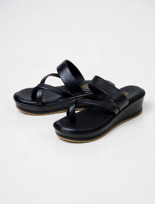 Qistina Sandal | Black